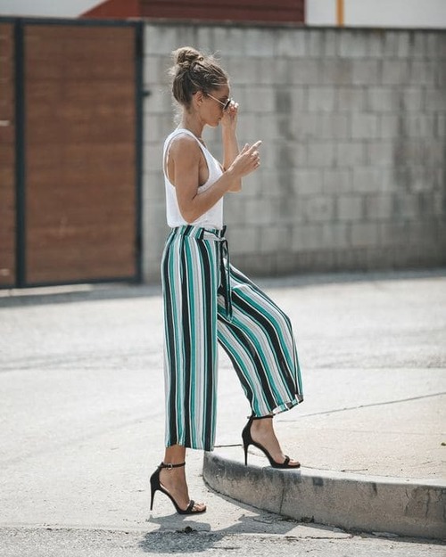 С чем носить полосатые брюки: (60+ фото) советы стилистов, как составитьженщинам стильную капсулу